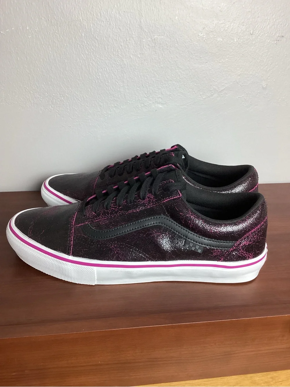 Vans Men’s Old Skool Sneakers in Black & Magenta Crackle Size 13